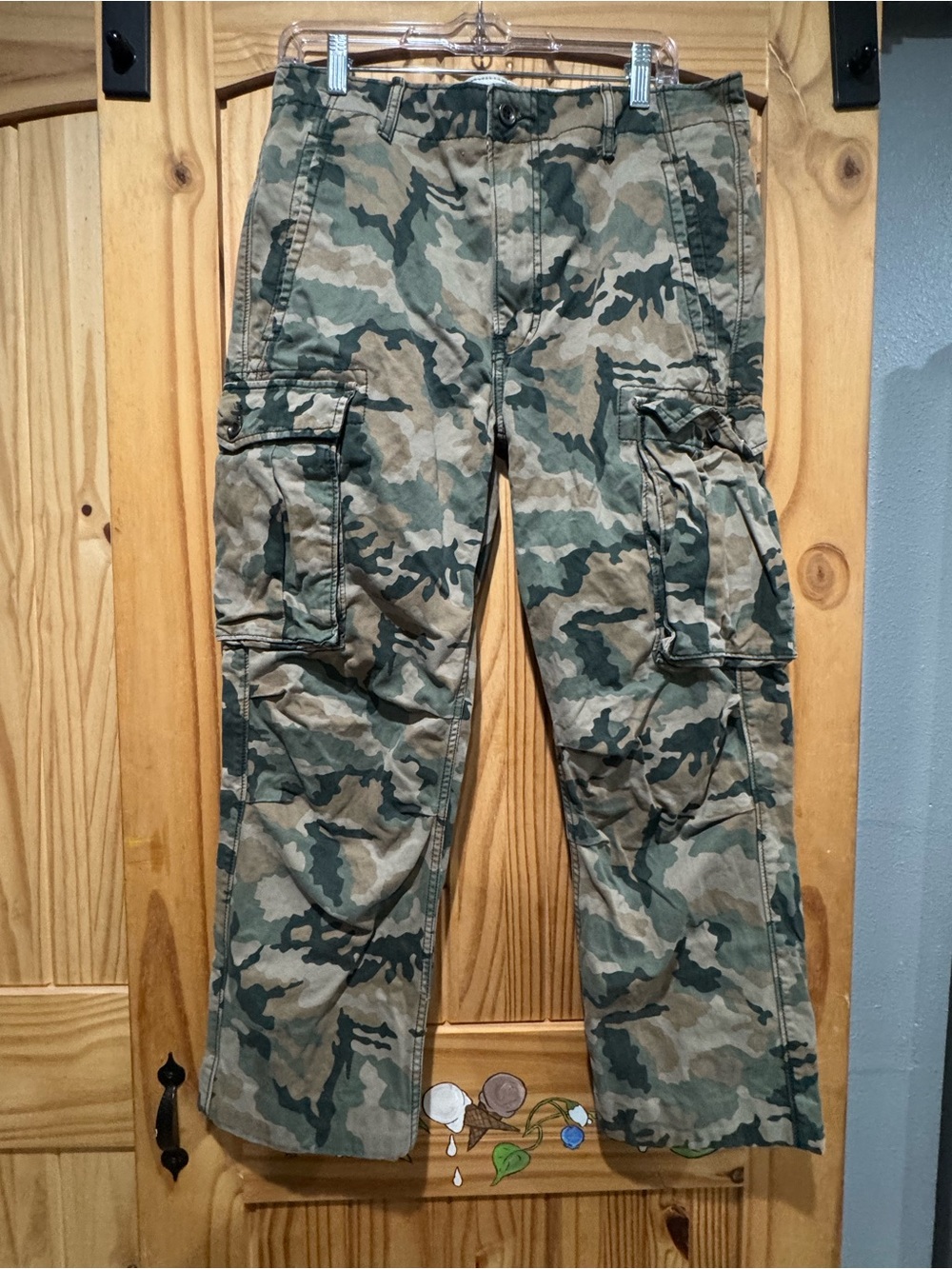 Levi's Men's Green Camouflage Cargo Pants Size waist 32